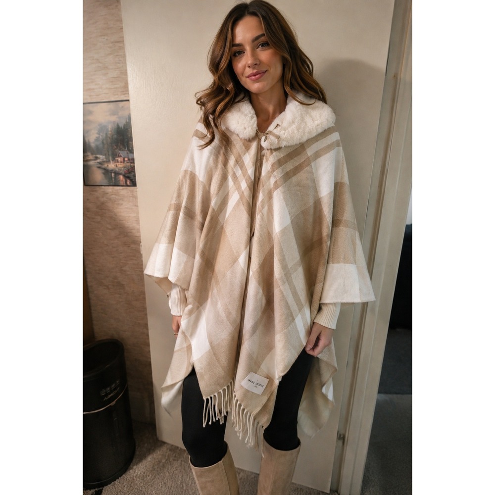 MARC NEW YORK ANDREW MARC OS Cream Beige Plaid Poncho Cape Shawl Fringe Fur